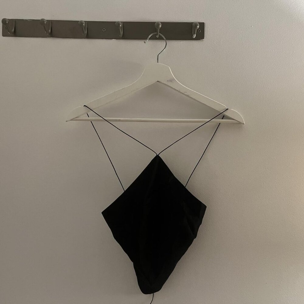 NATALIE ROLT Black PIA Top!。・:*:・゚★,。・:*:・゚☆。・:*:・゚★,。・:*:・゚☆ - Picture 2 of 4